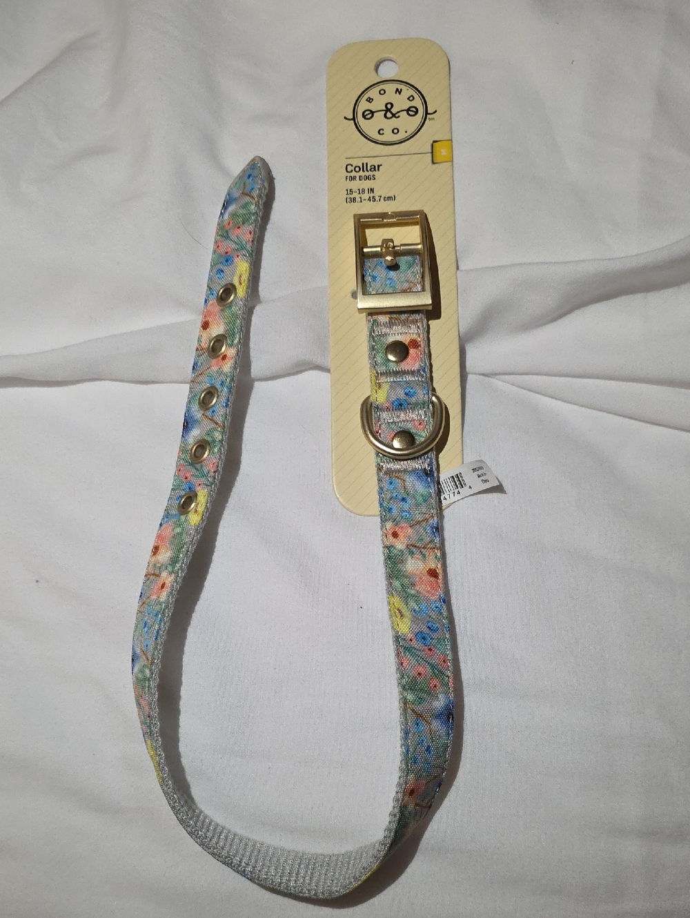 Bond & Co.  Watercolor Floral Dog Collar w Silver Buckle Size Medium 15-18 Inch